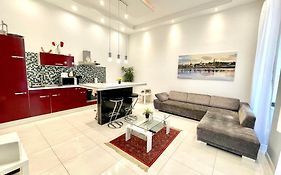 Amazing Swedish 3 Rooms Apartment In The City Center