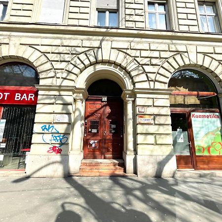 Amazing Swedish 3 Rooms Apartment In The City Center Budapest Extérieur photo