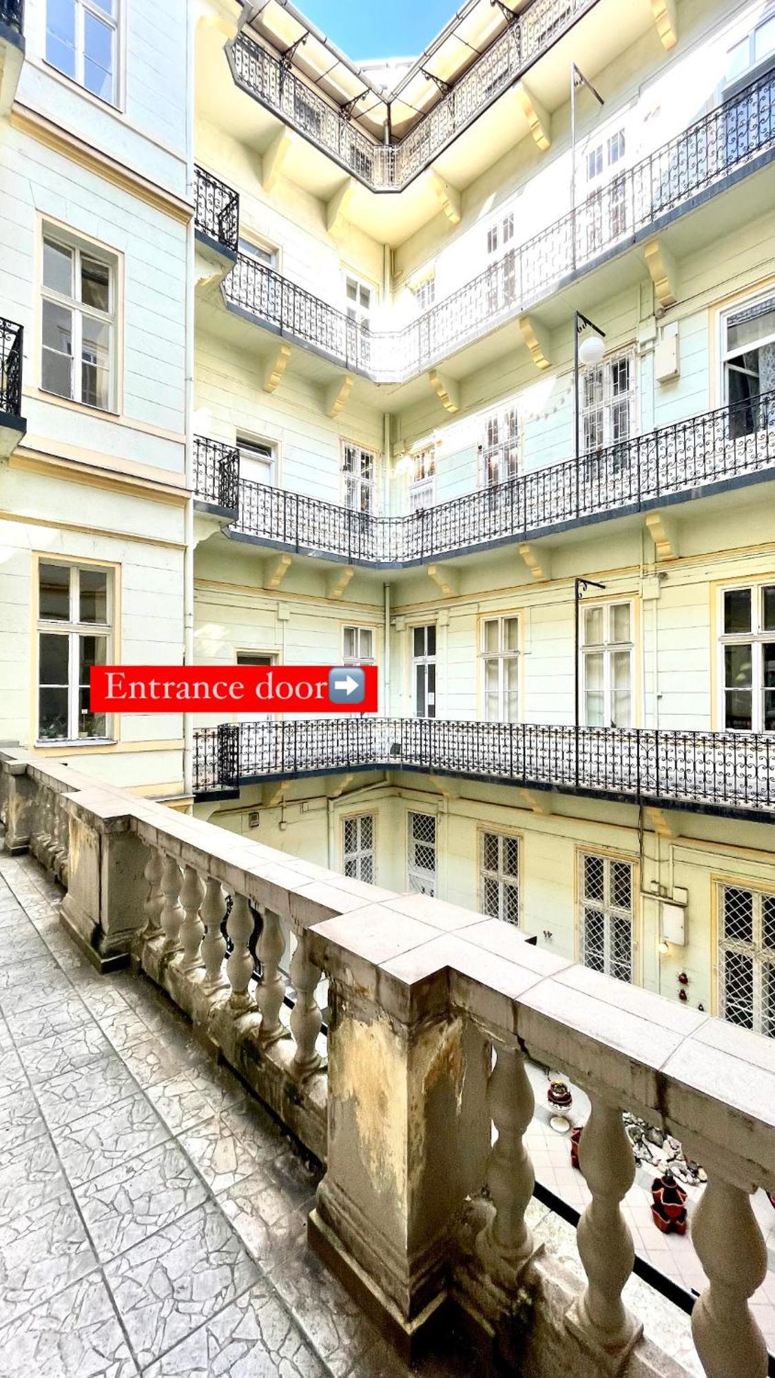 Amazing Swedish 3 Rooms Apartment In The City Center Budapest Extérieur photo